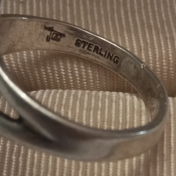 Vintage Bell Trading Post Sterling Silver and Turquoise Ring - Picture 5 of 8